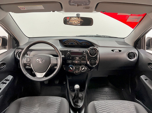 Imagen 11 de 23 de Toyota Etios Xls 4p Manual Impecable, Unico Dueño, Flamante