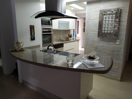 Imagen 12 de 23 de Mls #22-4556 Se Vende Espectacular Apartamento En Los Pomelos.