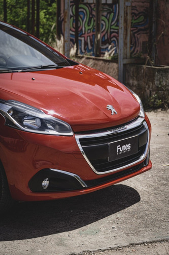 Imagen 3 de 22 de Peugeot 208 1.6 Feline 2018 70.000km
