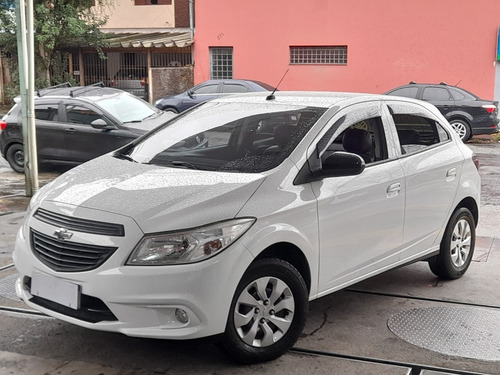 Imagem 1 de 15 de Chevrolet Onix Ls 1.0 2015 Perfeito Estado