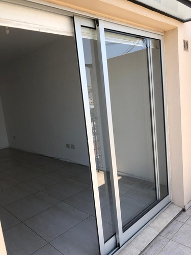 Alquiler! 2 Ambientes Con Cochera Y Amenities Franklin 2400 - Flores