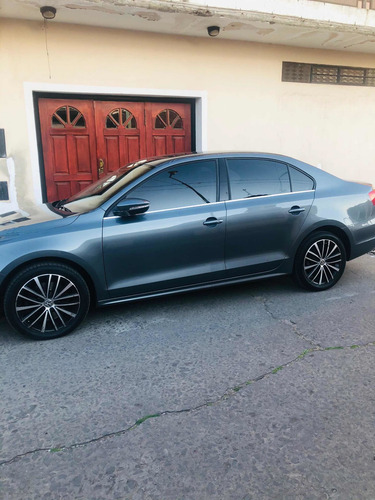 Volkswagen Vento 2.0 Sportline Tsi 200cv Bi-xenon Dsg 2014