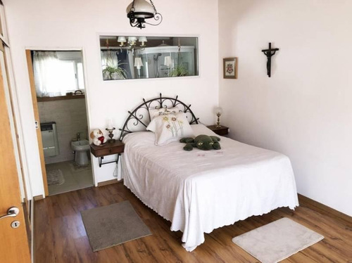 Imagen 5 de 12 de Zona Centrica De San Isidro 2 Dormtorios En Suite . Jardincito Cochera Parrilla