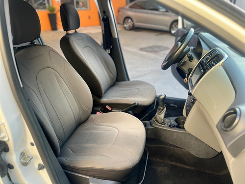Renault Logan 1.6 Privilege 105cv