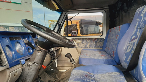 Imagem 6 de 6 de Caminhão Vw 18310 Baú 10x320 C/porta Lateral