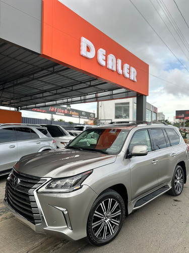Lexus 2021 F Sport Americana