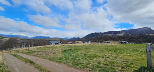 Parcela A 9 Km De Coyhaique. Cam A Lago Atravesado
