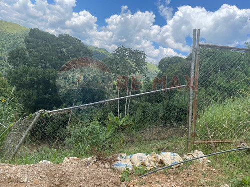 Venta De Terreno Cercado En El Hatillo Yd