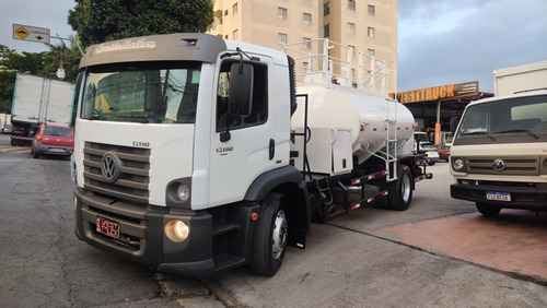 Volkswagen 13-190 Modelo 2014 Com Tanque Comboio