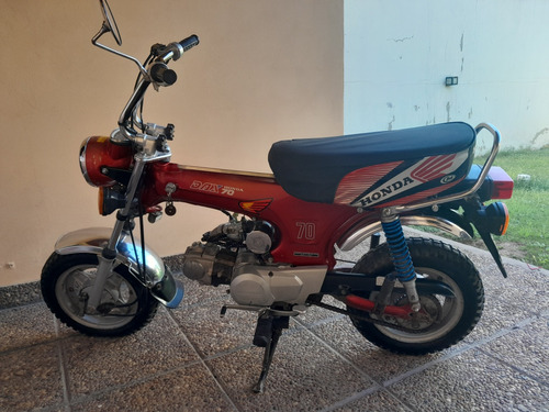 Honda Dax St 70