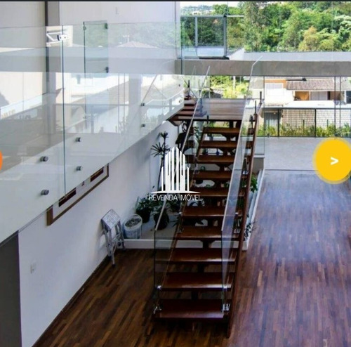 Imagem 5 de 15 de Casa Em Condomínio Fechado , Com 4 Quartos E 4 Suites , Piscina , Sala Ampla Com Pé Direito Duplo . - Al1250