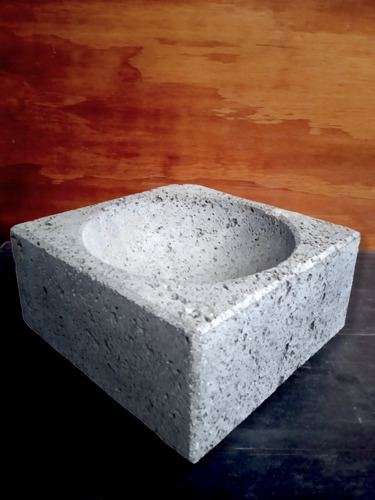 Molcajete Cuadrado En Piedra Negra 20cm