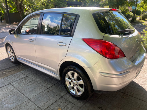Nissan Tiida 1.8 Visia