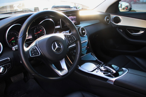 Imagen 8 de 9 de Mercedes Benz C250
