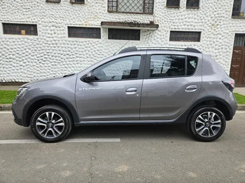 Renault Stepway 1.6 Dynamique / Intens Automática
