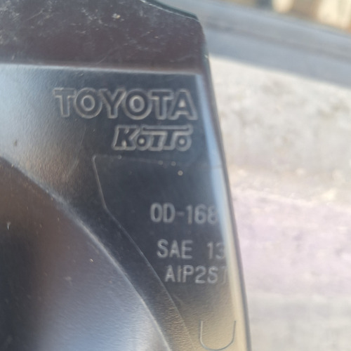 Calavera Izquierda Toyota Yaris Hb 15-16 Original Izquierdo/conductor Rojo (Usado)