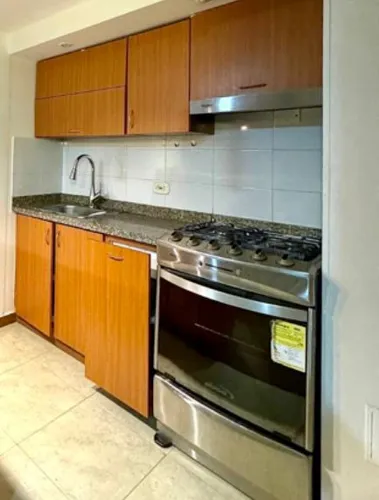 Apartamento En Venta En Gran Granada. Cod V1104017