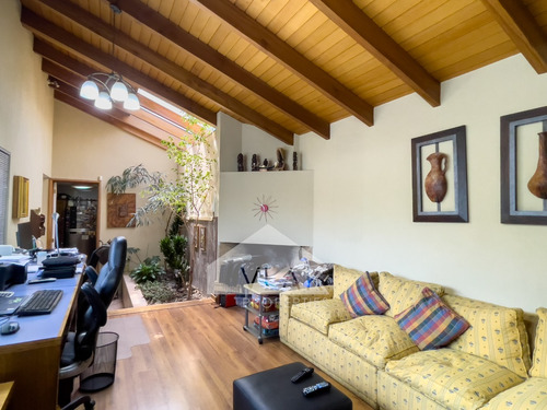 Excelente, Amplia, Gran Terreno, 5d-4b Barrio Los Frailes
