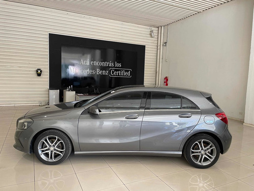 Imagen 4 de 11 de Mercedes-benz Clase A 2016 1.6 A200 Urban 156cv