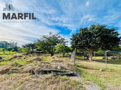 Terreno Campestre En Esquina En Venta En Colinas De La Joya El Chivato Colima
