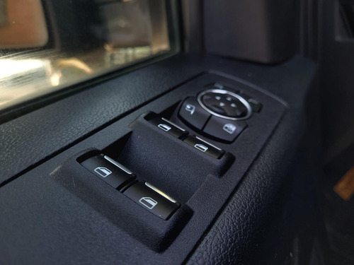 Ford F-150 5.0 Double Cab Lariat Sport 4WD