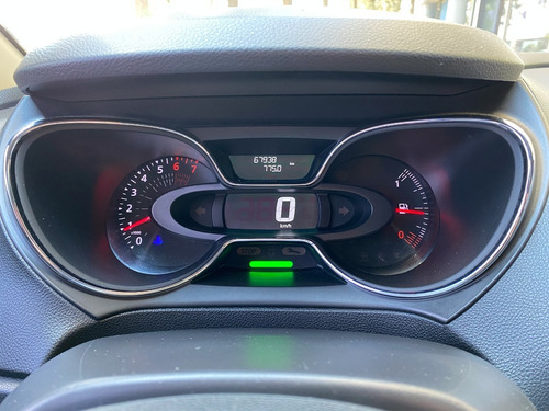 Autos Camionetas Renault Captur 2017 Intens Toyota Nissan