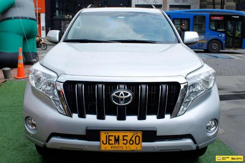 Imagen 2 de 25 de Toyota Prado Tx-l