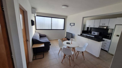 Tibisay Rojas Vende Apartamento Amoblado En Terrazas De Mañongo. Urb. Mañongo   Cod. 226853