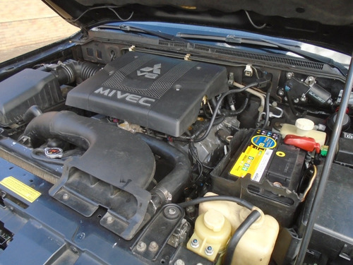 Imagen 14 de 15 de Mitsubishi Montero Limited - Automatica