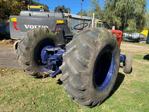 Imagen 4 de 4 de Tractor Fiat 900