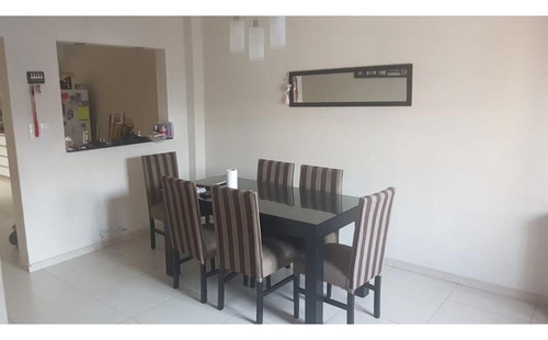 Imagen 4 de 10 de Casa S/lote De 185 M2 Con Piscina + Garage +terraza