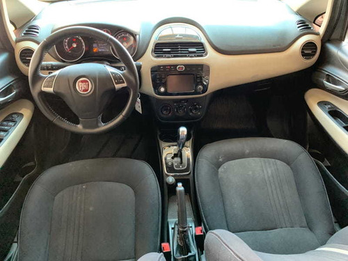 Imagem 7 de 8 de Fiat Linea Essence 1.8 2016