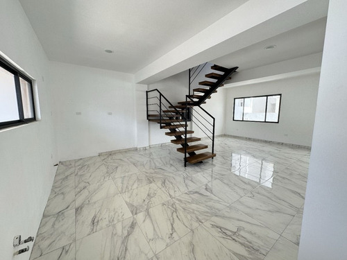 Casa En Venta En Col. Carlos Pacheco 7, Ensenada B.c