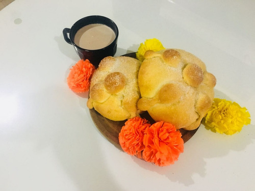 Pan De Muerto - Tradicional Brioche Mexicano - Casero