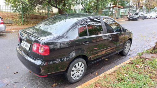 Imagem 6 de 15 de Volkswagen Polo Sedan 2012 1.6 Vht Total Flex 4p