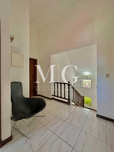 Venta Casa 4 Dormitorios + Dep.servicio, Barbacoa, Piscina Zona Golf