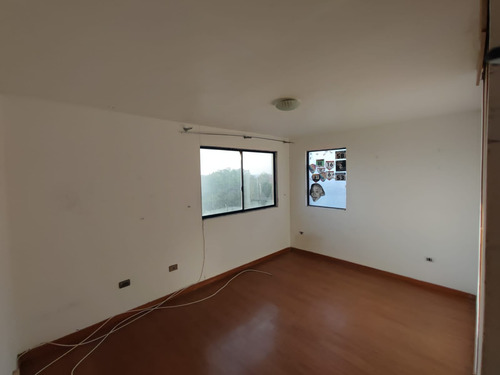 Casa 3 Habitaciones En Venta, Huascar