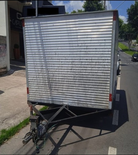 Imagem 5 de 12 de Carretinha Reboque Truck Baú 2013