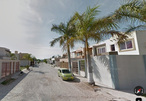 Casa Ubicada En Colonia Los Defines Puerto Vallarta, Jalisco, Con 4 Recamaras Y 126m2. A 10 Minutos De Playa Las Glorias.
