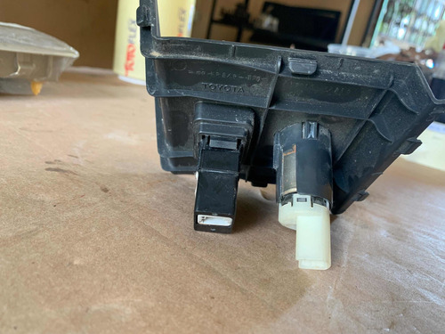 Auxiliar Portal De Poder 120w Adaptador Toyota Rav4 06-12 (Usado)