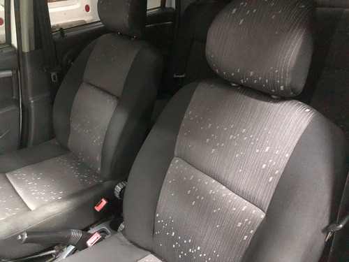 Renault Logan 1.6 Expression Hi-power 4p