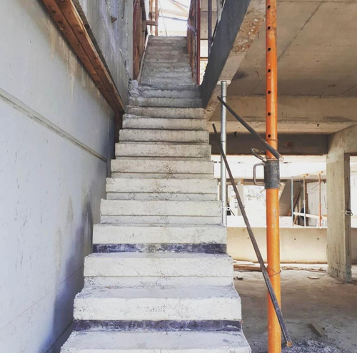 Imagen 6 de 8 de Cómodos Dúplex, 2 Amb. Con Jardín Y Parrilla