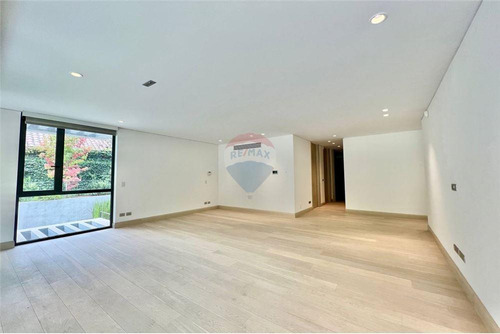 Exclusivo Dúplex Con Jardín, Piscina En San Damián