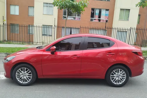 Mazda 2 1.5 Grand Touring sedan Aut