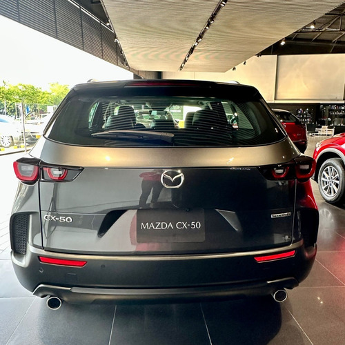 Imagen 3 de 16 de Mazda Cx50 Grand Touring 4x2 Machine Gray
