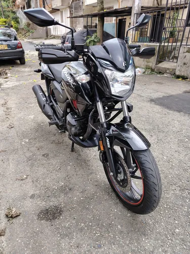 Moto En Excelentes Condiciones, Segundo Dueño.