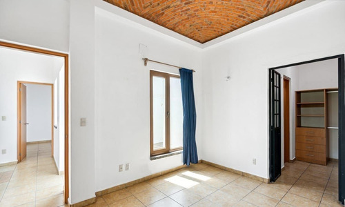 Casa En Venta En San Miguel De Allende: La Cañada Un Piso Y Estilo Colonial