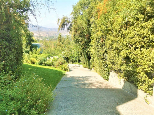 Imagen 2 de 30 de Moderna Arquitectura Con Preciosa Vista