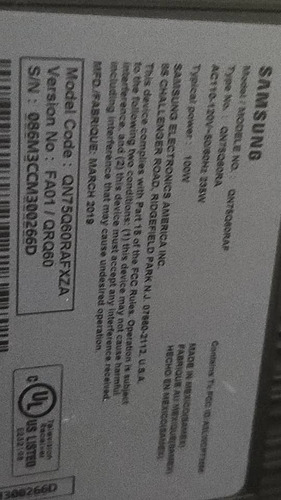 Imagen 2 de 2 de Tv 75 Pulgadas En Ofera Pantalla Dañada Oferte Sin Compromis