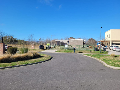 Imagen 3 de 18 de Lote Interno Con Excelente Orientación No En Barrio Acacias De Puertos De Escobar